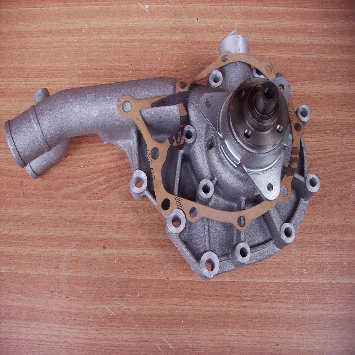 Water Pump fits Mercedes Bens 124 190 W201 Daewoo Musso Korando OM102 PA143
