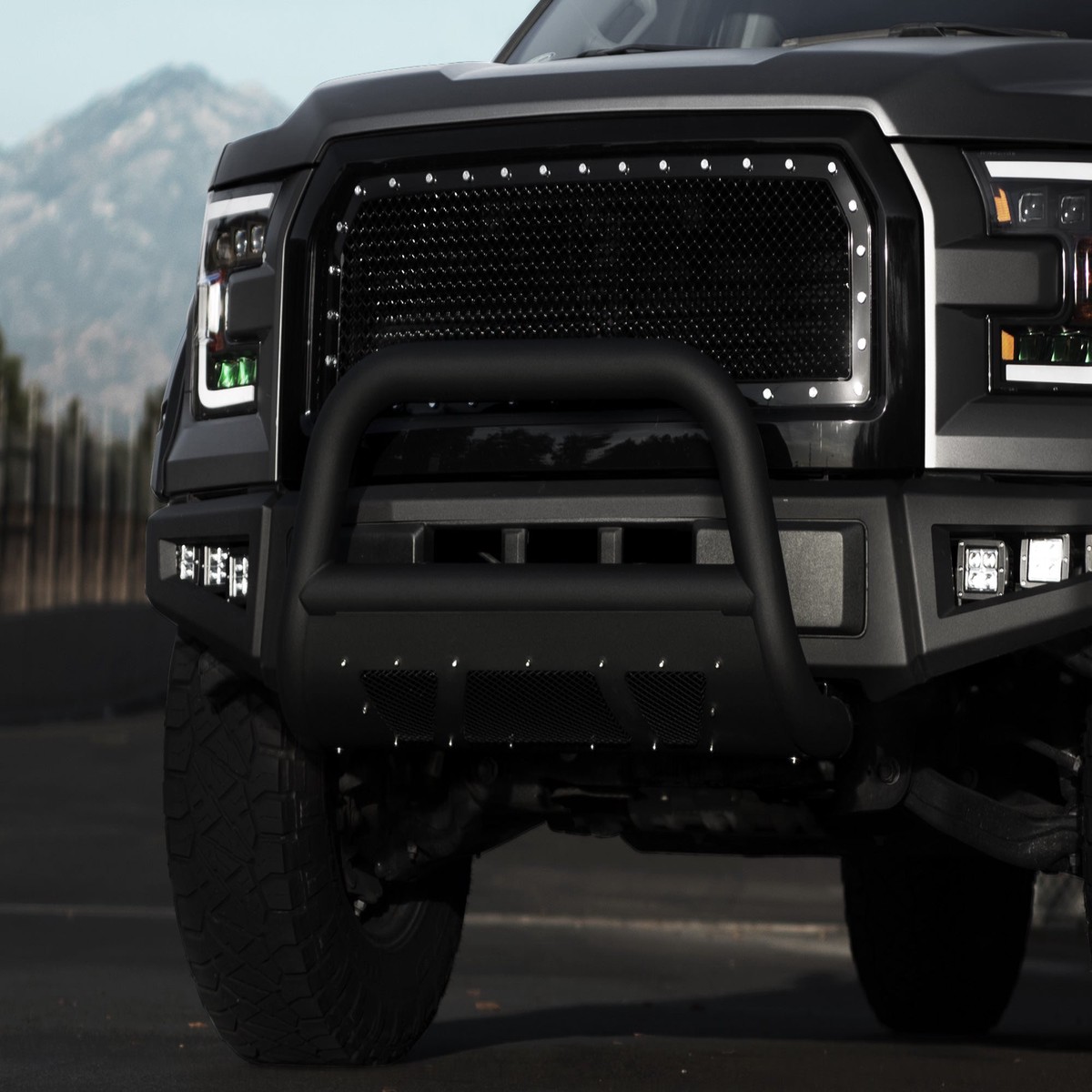 Armordillo 1999-2006 Chevy Silverado 1500 MS Series Bull Bar - Matte Black