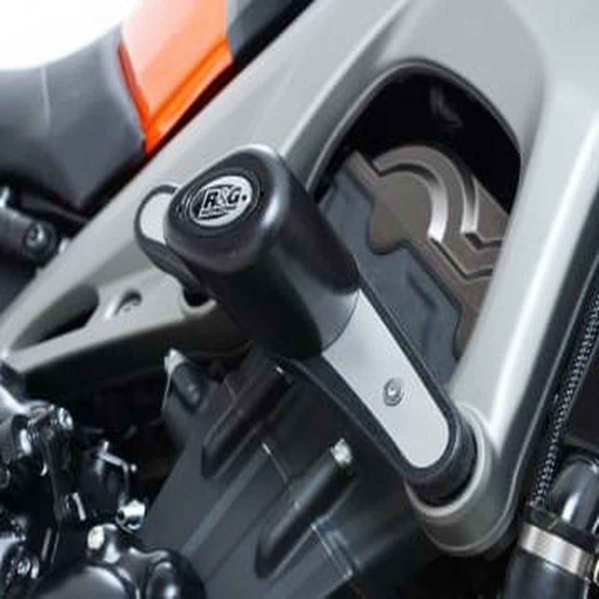 RampG Racing Bridge-Type Motorcycle Frame Sliders for Yamaha FZ-09 MT-09 FJ-09 amp Tracer 900GT