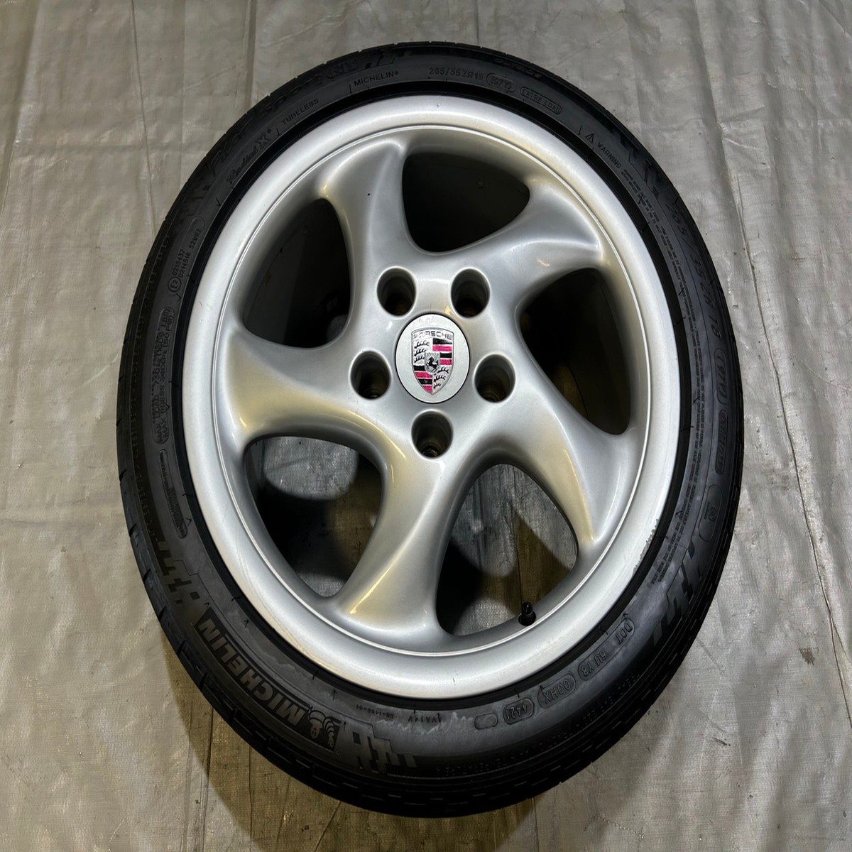 1997-2004 Porsche 986 Boxster Rear 18x8 Turbo Twist Wheel Rim w Michelin Tire B