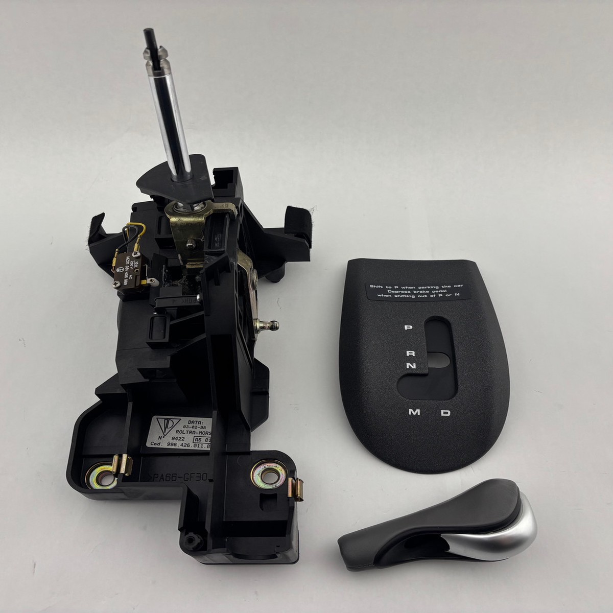 1999-2001 Porsche 996 911 Tiptronic Automatic Shifter Base Assembly w Knob Trim Gray P6019