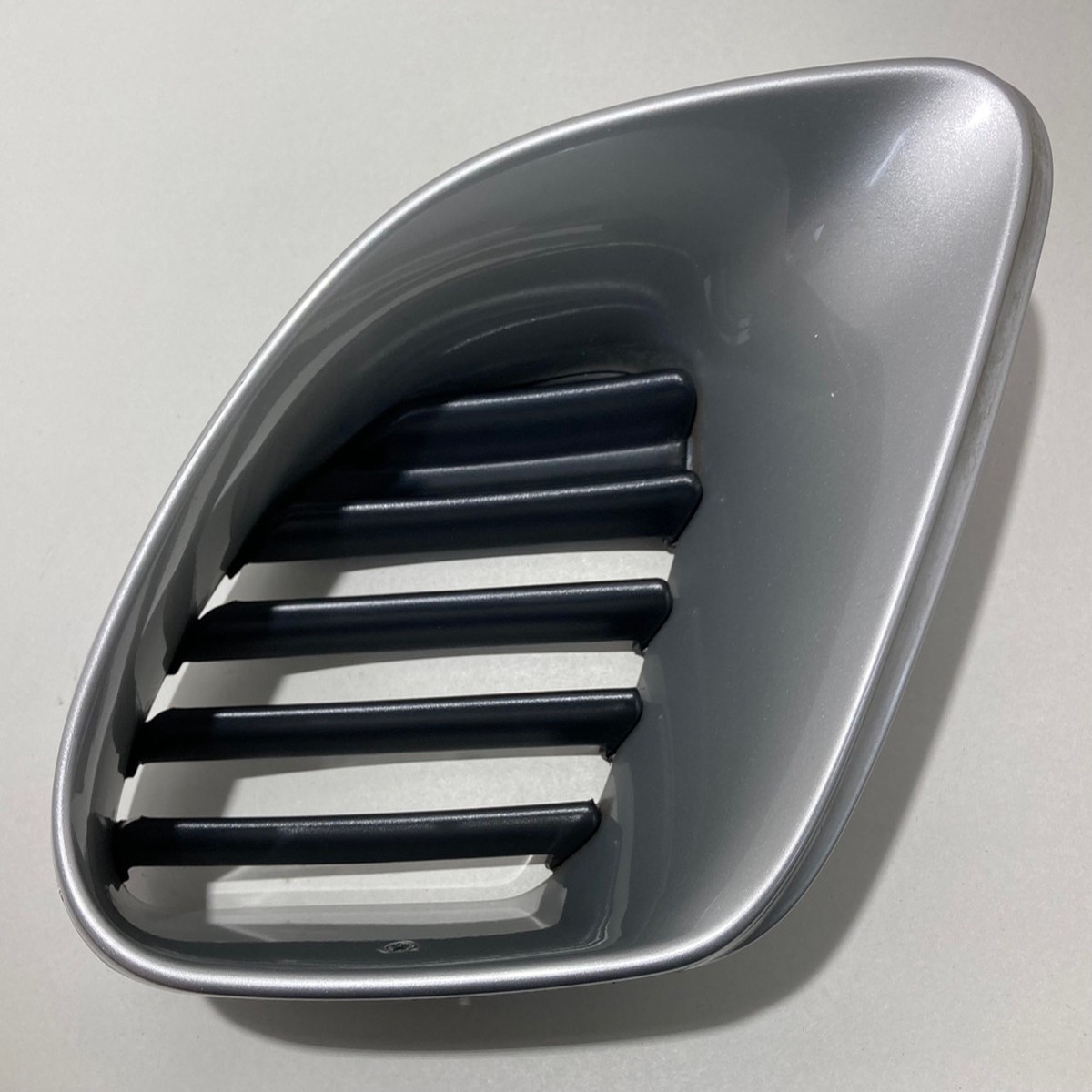 2000-2002 Porsche 986 Boxster Driver Side Rear Quarter Panel Vent Arctic Silver Metallic B