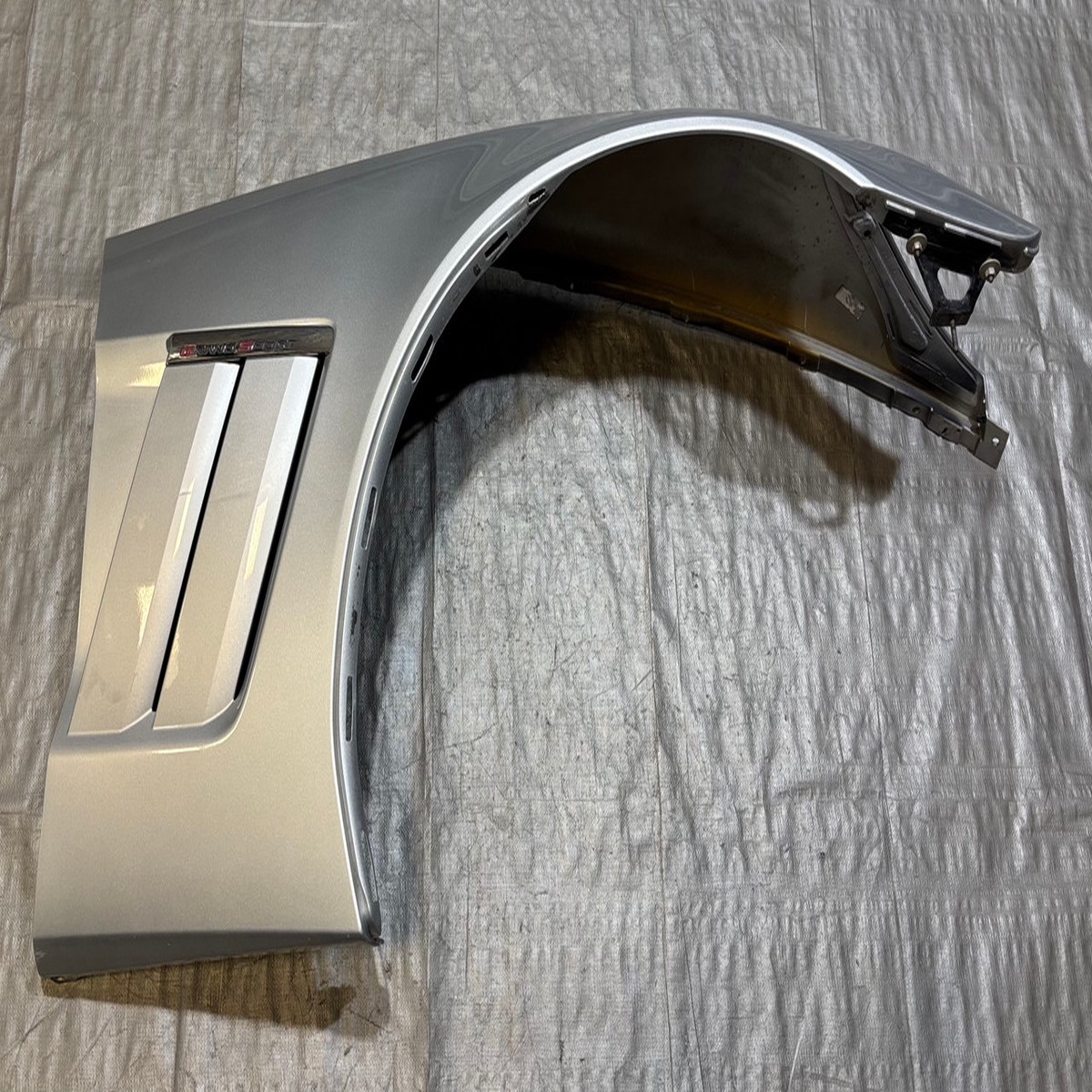 2010-2013 Chevrolet C6 Corvette Grand Sport Passenger Side Fender Blade Silver Metallic C6023