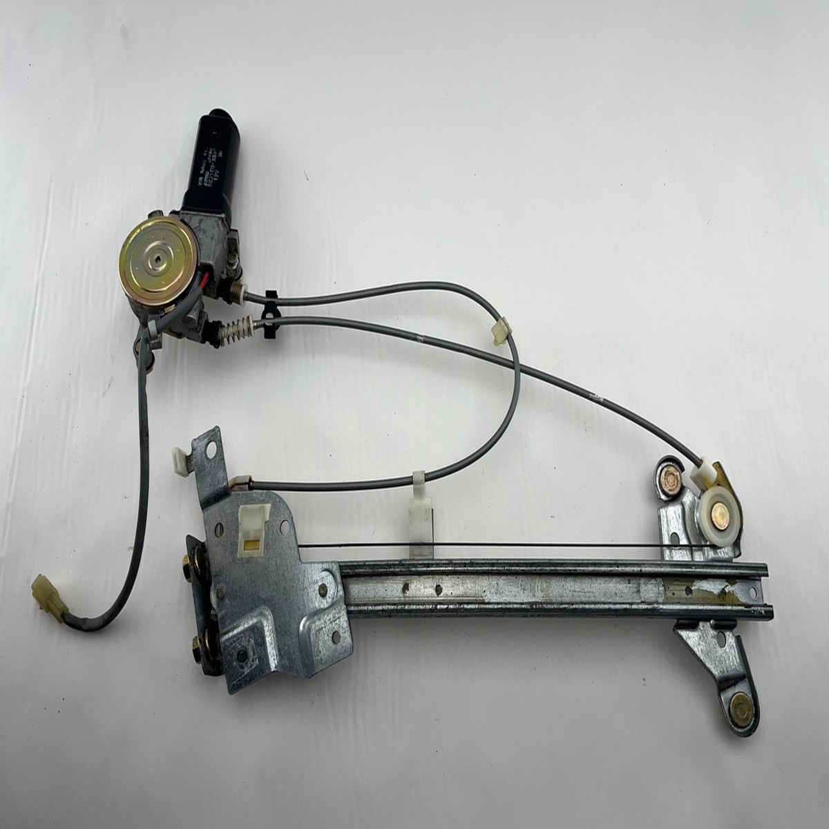 1990-1997 Mazda Miata Driver Side Power Window Regulator Motor NA117