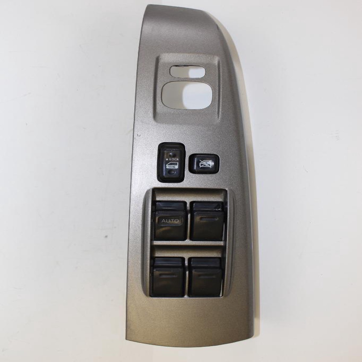 2004-2009 TOYOTA PRIUS DRIVER SIDE POWER WINDOW MASTER SWITCH 84820-47050