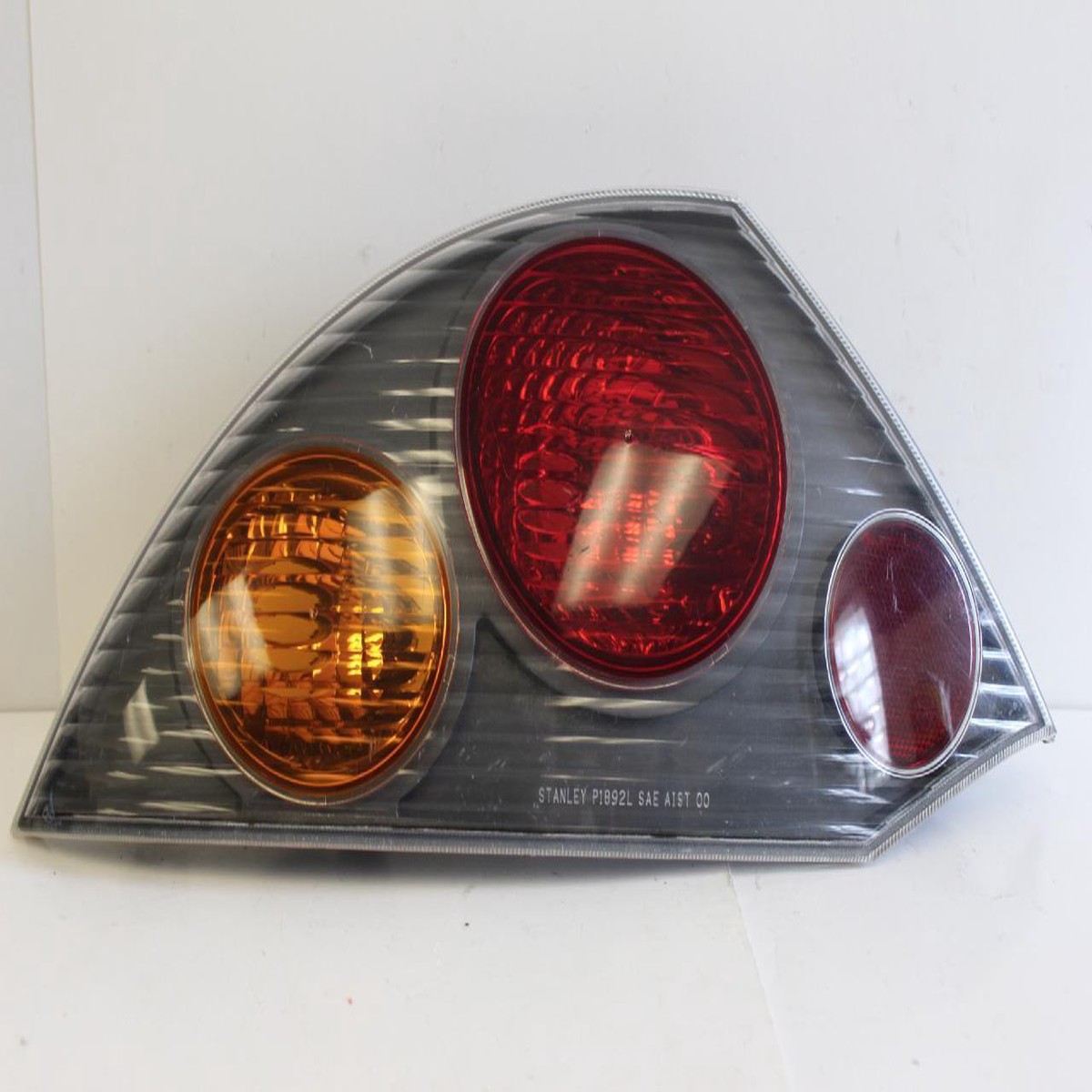 2003-2005 Mitsubishi Eclipse Driver Side Rear Tail Light