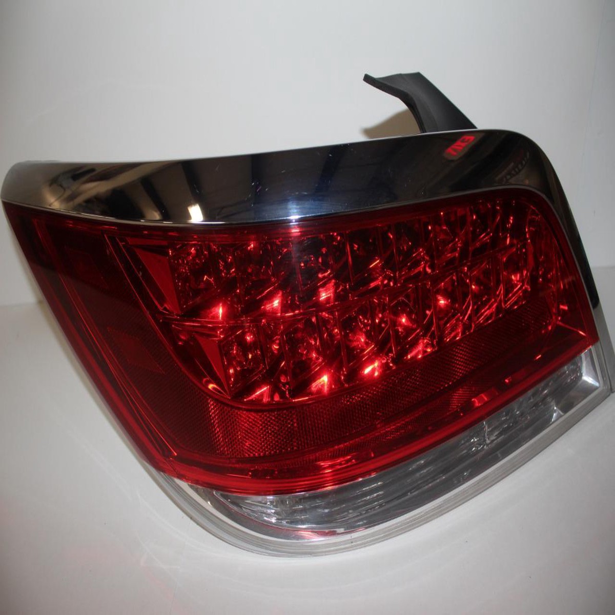 2010-2013 BUICK LACROSSE DRIVER LEFT SIDE REAR TAIL LIGHT 30614 RE biggs