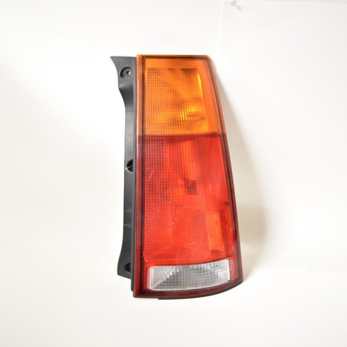 1997-2001 HONDA CRV PASSENER RIGHT SIDE TAIL LIGHT 28458