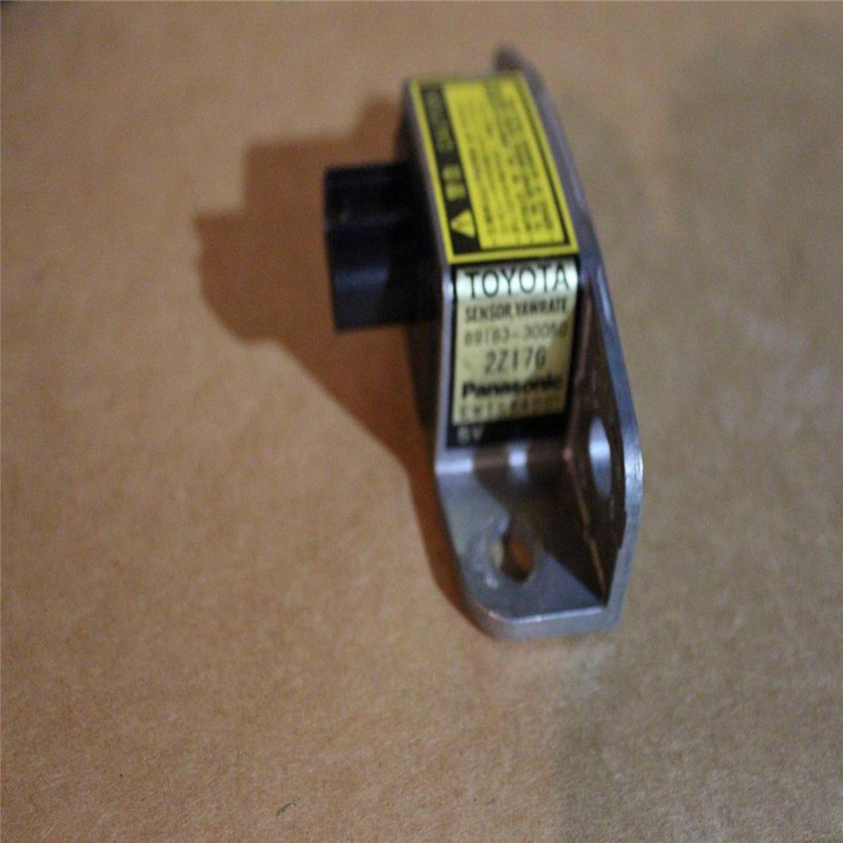 1998-2005 Lexus Gs300 Gs400 Gs430 Yaw Rate Sensor 89183-30050