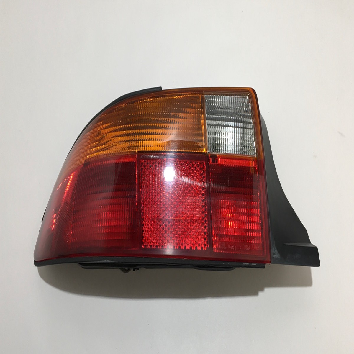 1996-1998 BMW Z3 Driver Side Taillight Assembly OEM Z3007